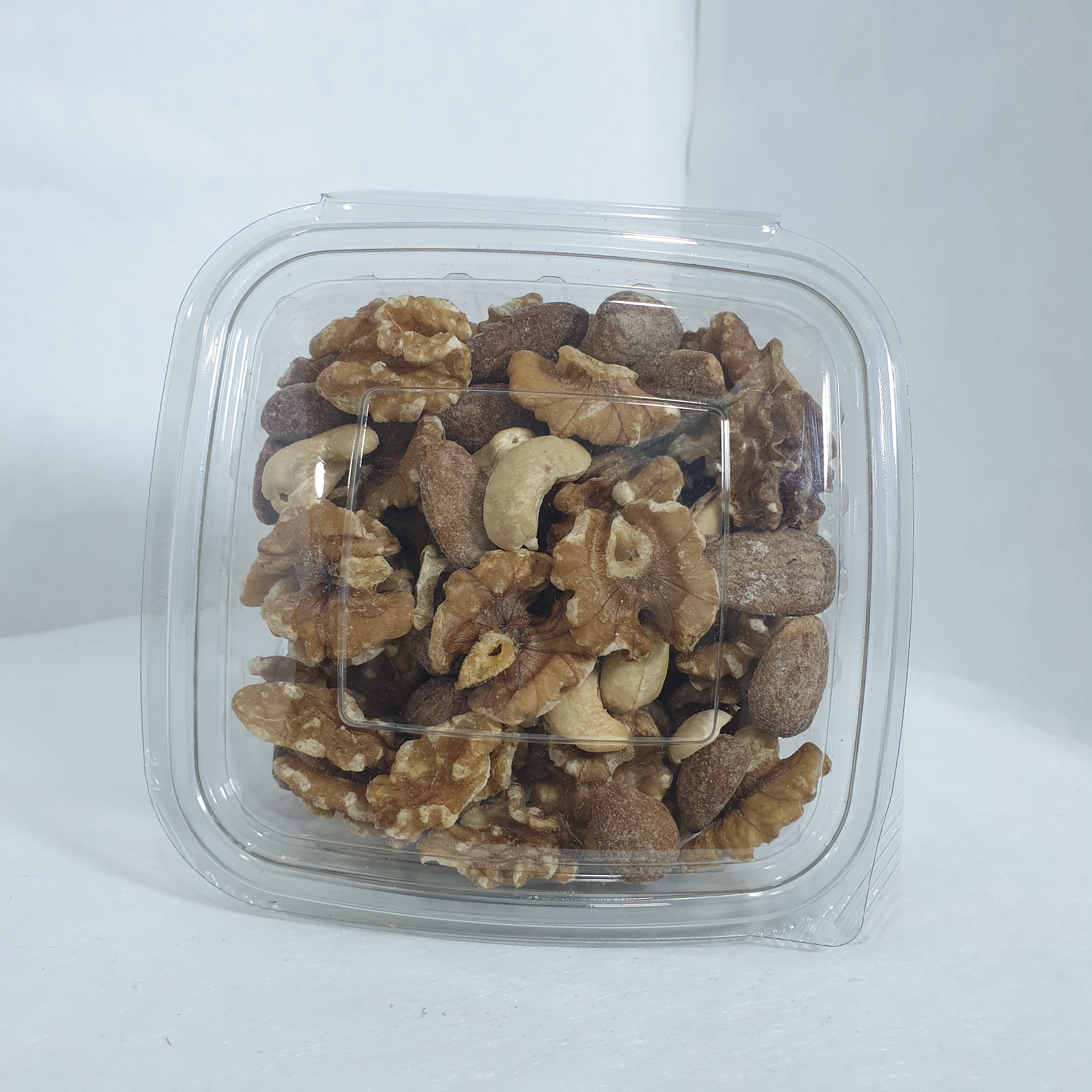 مكسرات بالجوز 300غ
